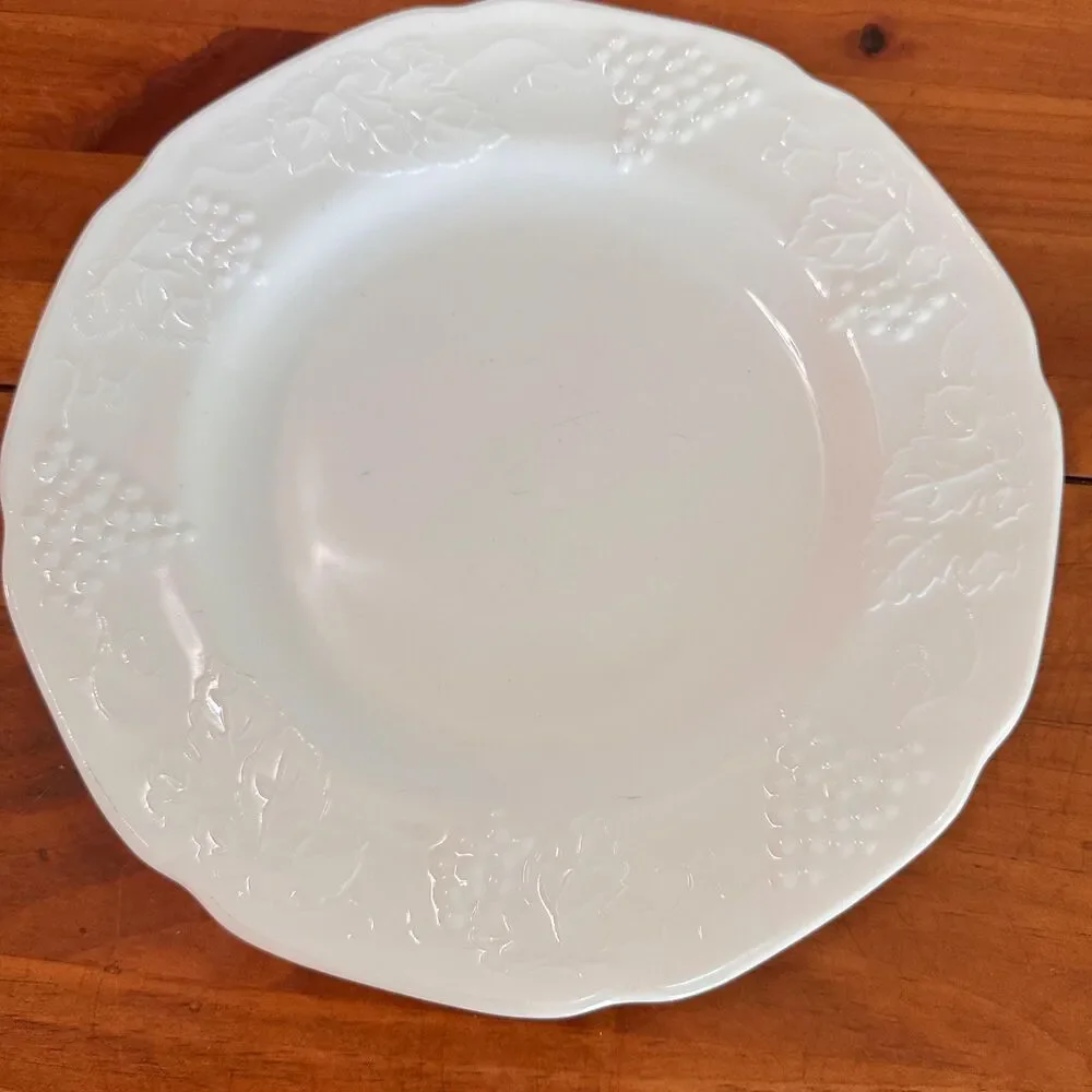 Vtg Indiana Colony Harvest Grape Milk Glass 5 Pc Set Plate Cup Saucer Cream Suga